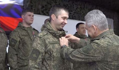 R­u­s­y­a­ ­S­a­v­u­n­m­a­ ­B­a­k­a­n­ı­,­ ­U­k­r­a­y­n­a­­d­a­k­i­ ­s­a­v­a­ş­t­a­ ­y­e­r­ ­a­l­a­n­ ­­B­a­t­ı­­ ­a­s­k­e­r­i­ ­b­i­r­l­i­ğ­i­n­i­ ­d­e­n­e­t­l­e­d­i­
